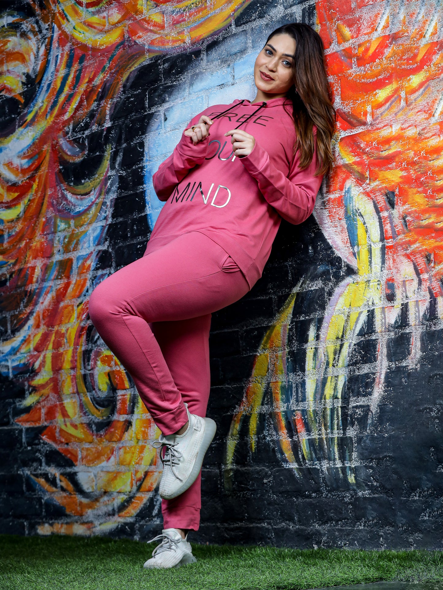 Vintage Rose Cotton Track Suit for Women with Hooded Top and Tapered Pants