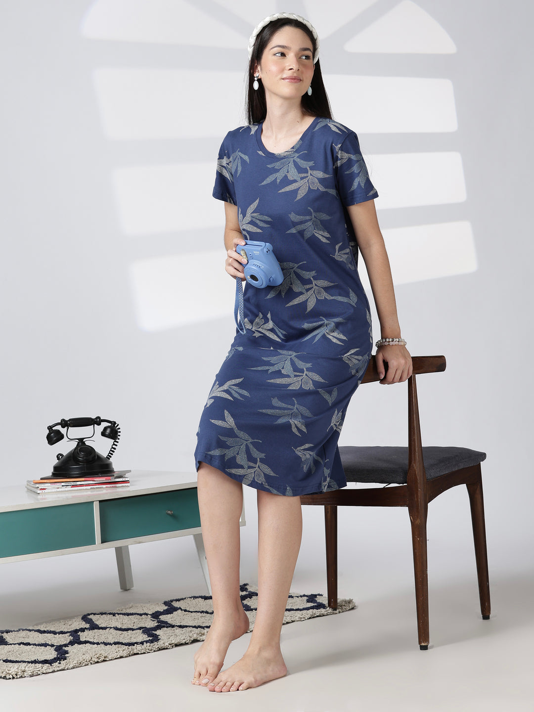Blue leaf printed cotton short nighty for women relaxed fit