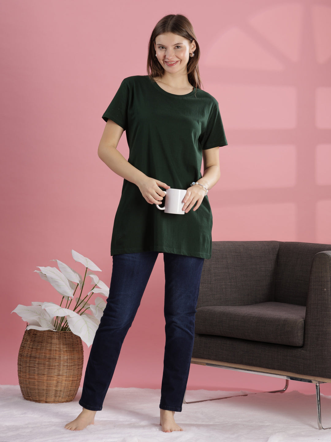 Green cotton gym long tshirt for women with comfortable hip-length fit