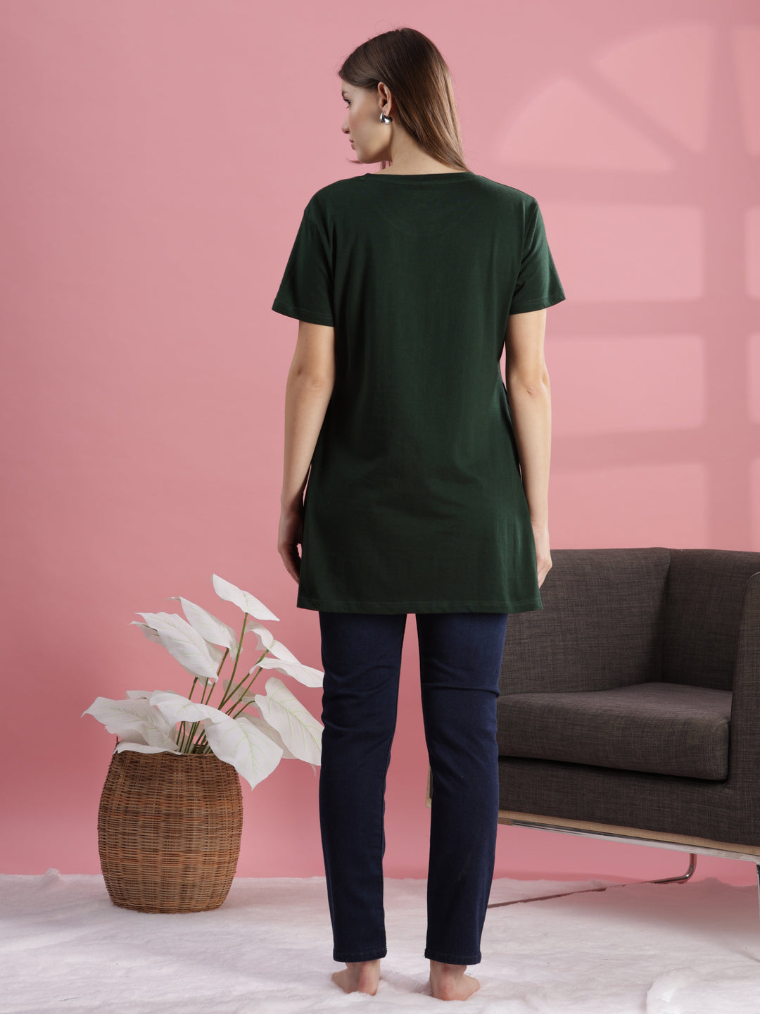 Green cotton gym long tshirt for women with comfortable hip-length fit