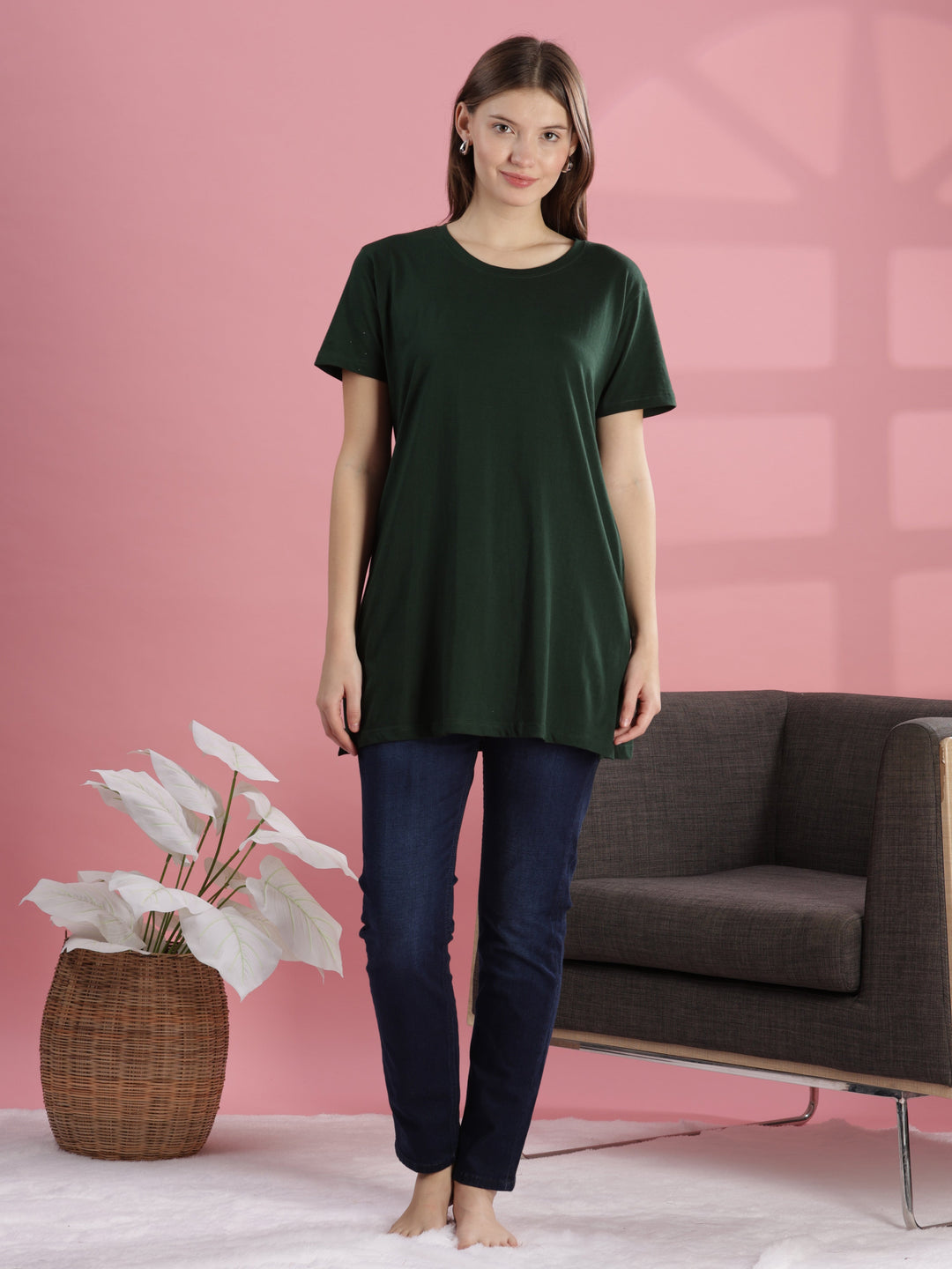 Green cotton gym long tshirt for women with comfortable hip-length fit
