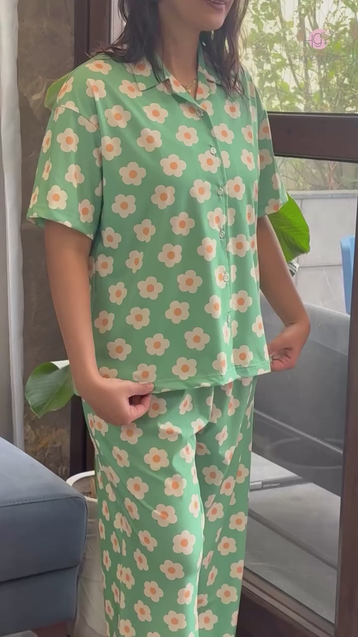 Flower power daisy print soft pj Set