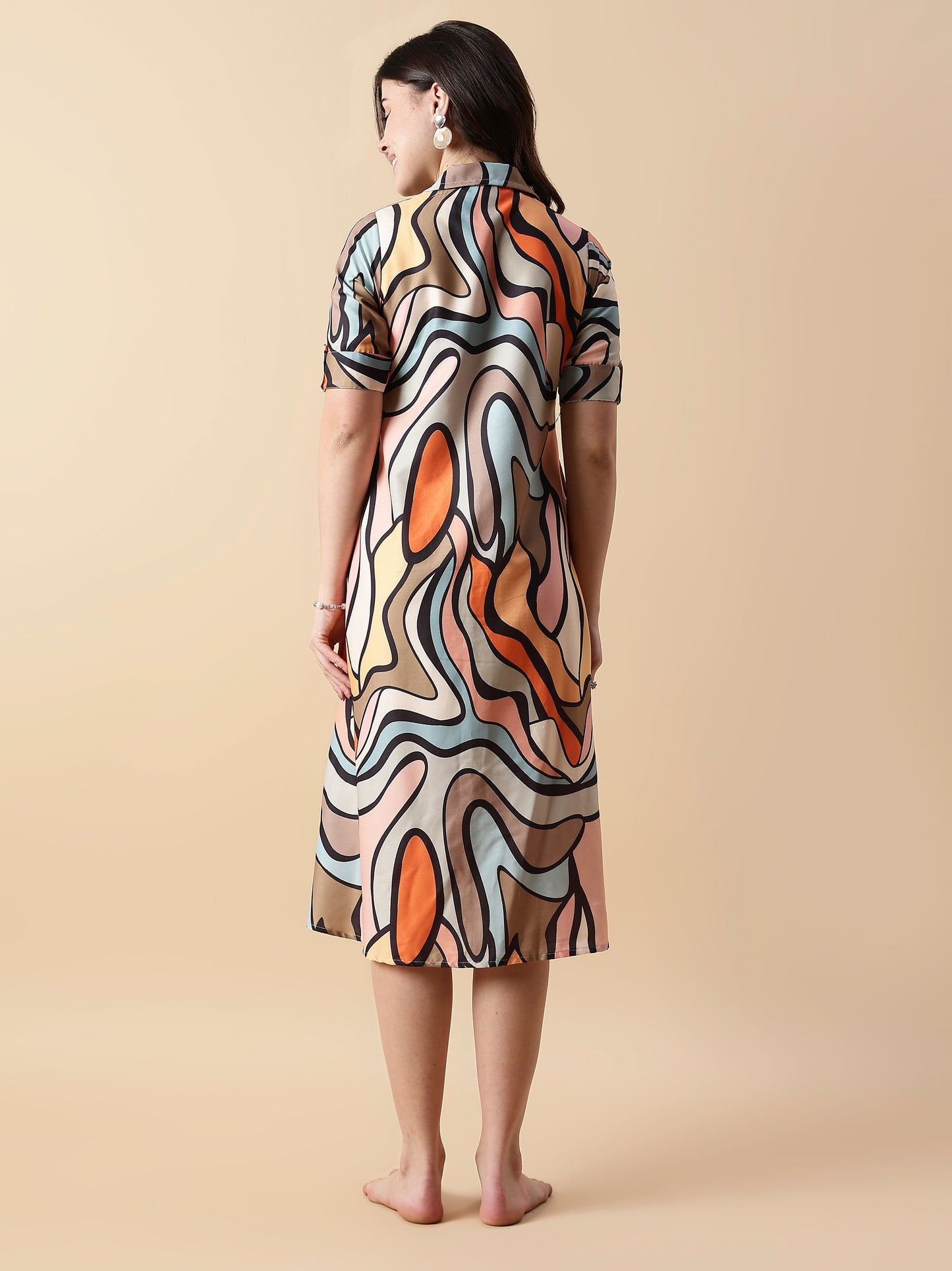 Modern retro print nightdress for girls with short sleeves and shirt collar button front